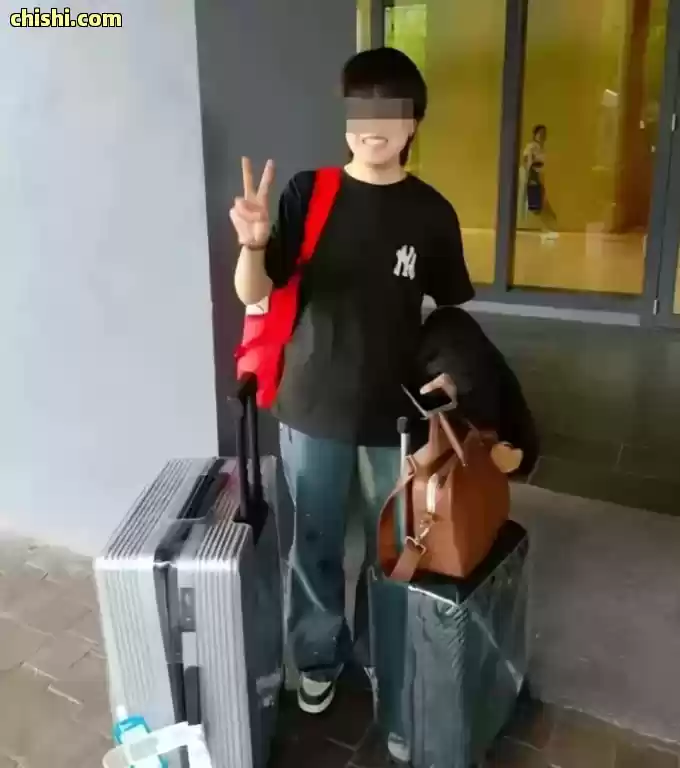 追踪!20岁中国女留学生遭诈骗自杀,后续来了:警方立案,家属等待、学校撇清、责任谁担? 第1张 追踪!20岁中国女留学生遭诈骗自杀,后续来了:警方立案,家属等待、学校撇清、责任谁担? 第1张